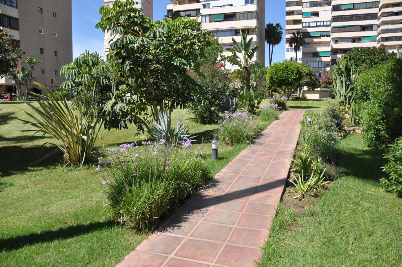 Magnifique Appartement Avec Une Incroyable Vue Sur Mer Torremolinos Eksteriør bilde